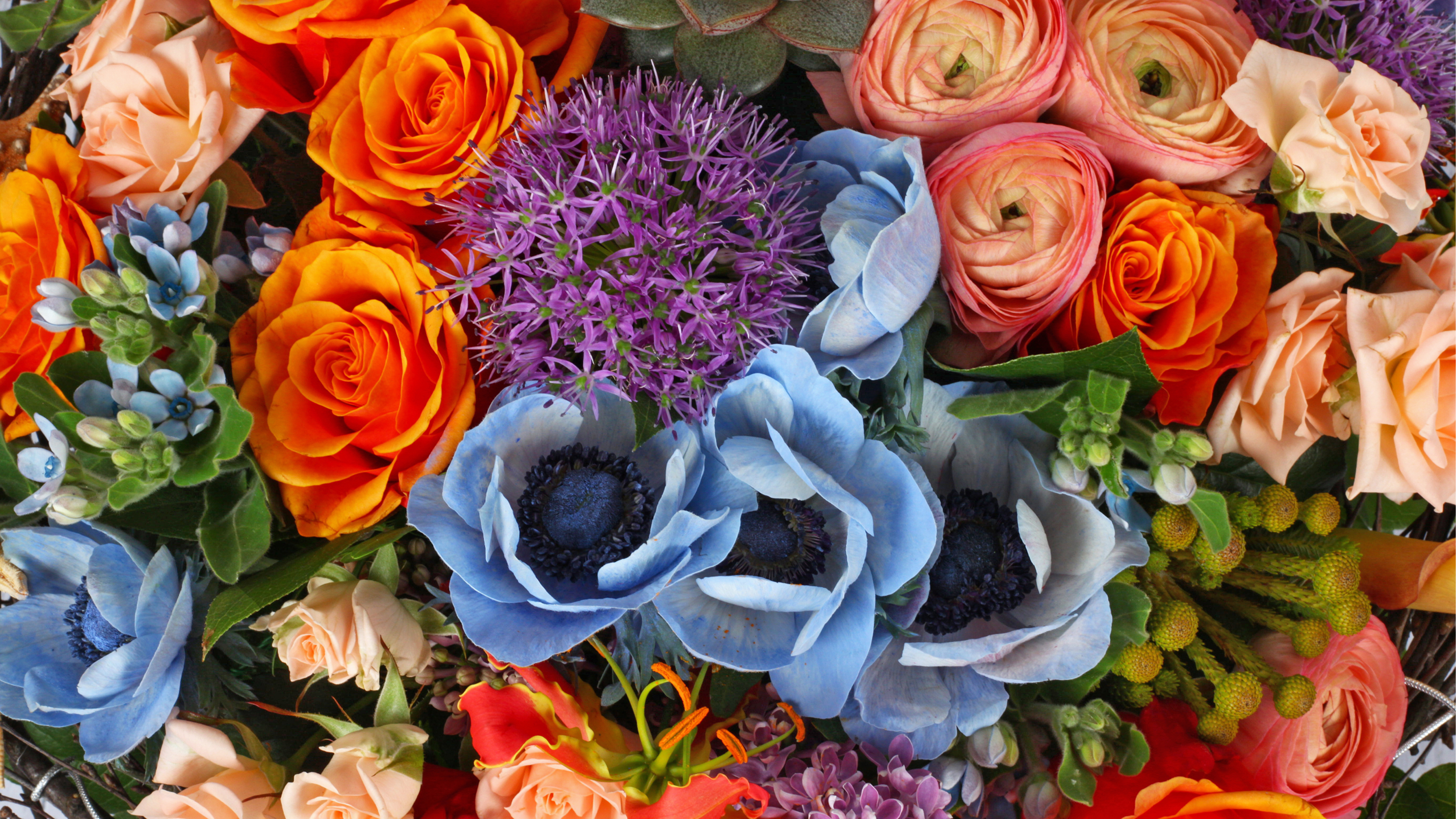 A colorful assortment of fresh flowers